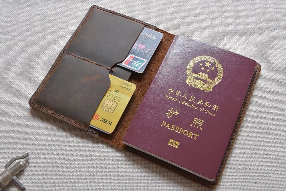 Leather passport holder TA 036-9