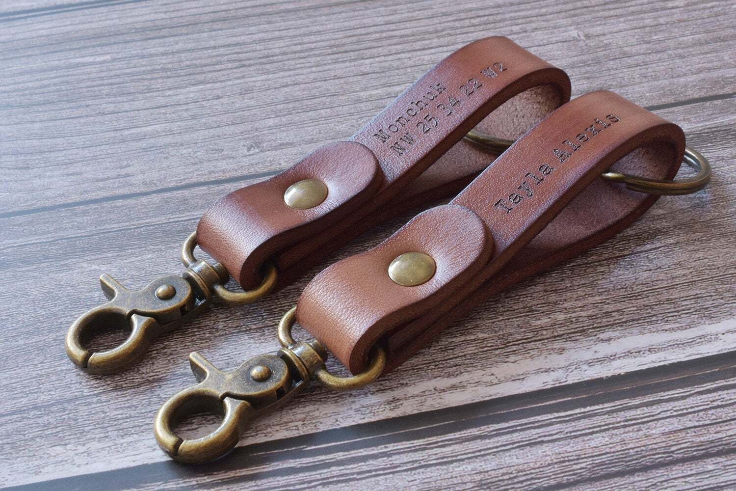 leather keychain ta-031-4